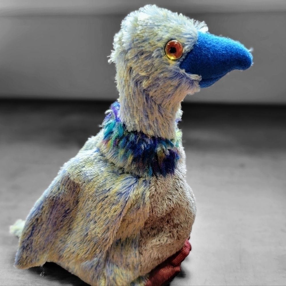 NEW Vintage TY Beanie Babies Buzzy the Buzzard Bird Collectible